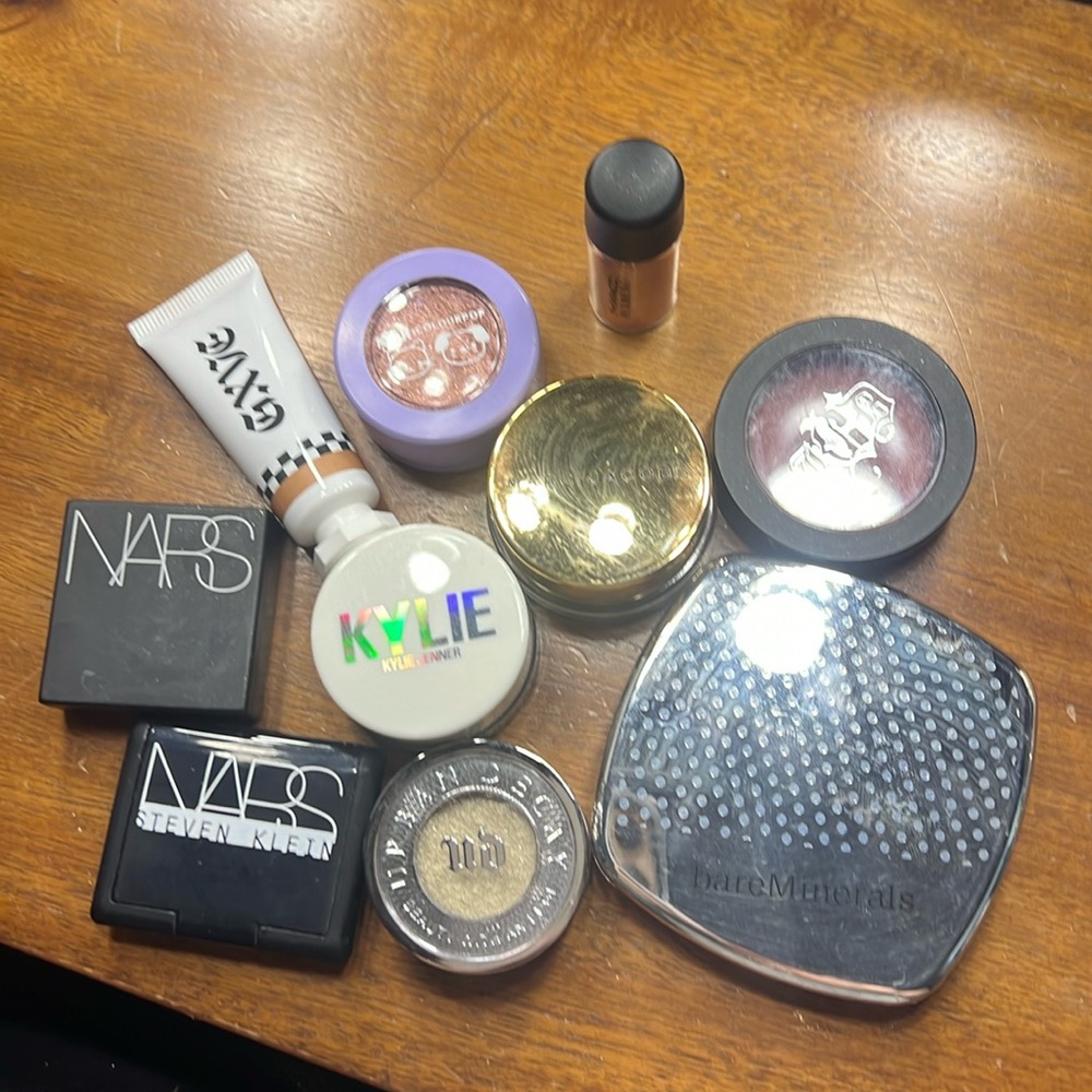Lot of Eyeshadows